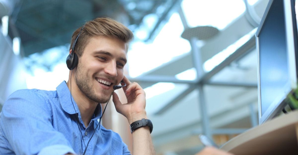 human interaction in a seamless digital customer experience